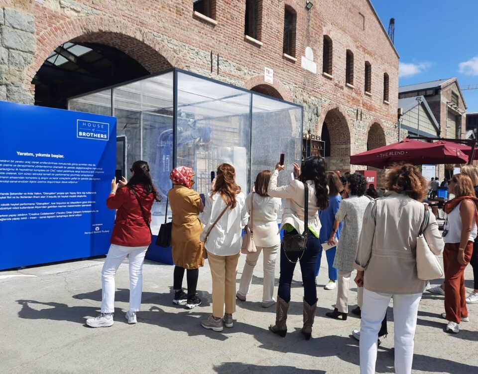 Rotamar Marble, Contemporary Istanbul'da Yapay Zekâ ve Mermerin Buluştuğu Özel Performansı Destekledi